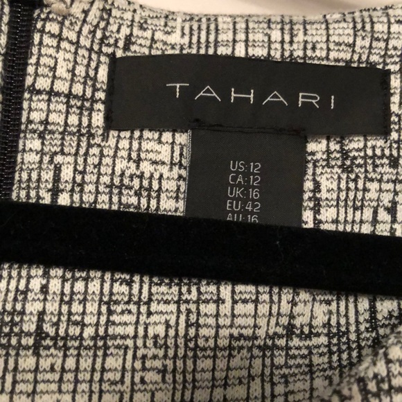 NWOT Tahari Geometric Fit-and-Flare Knitted Dress - Picture 4 of 4